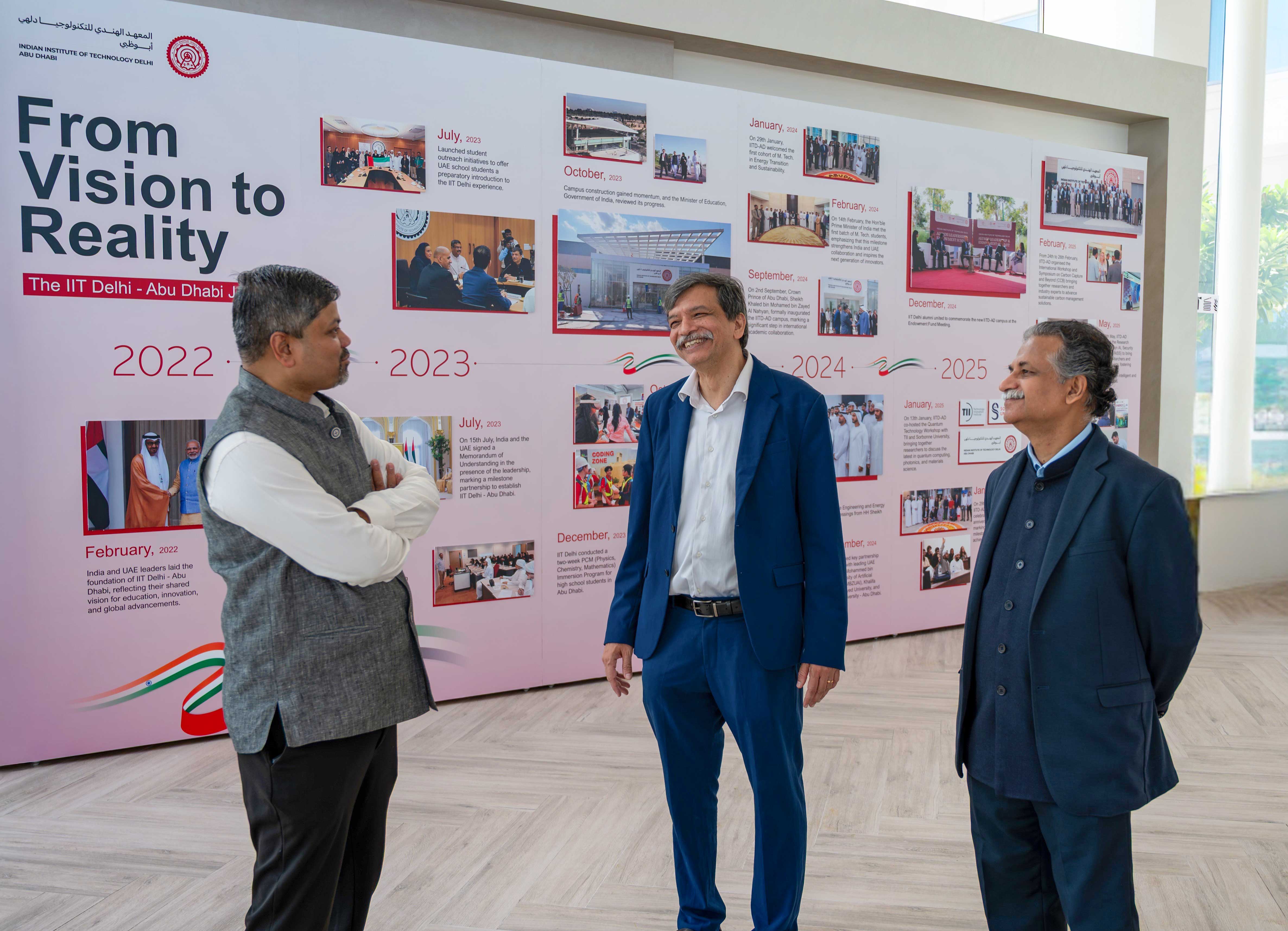IIT Delhi - Abu Dhabi leadership talking amongst each other